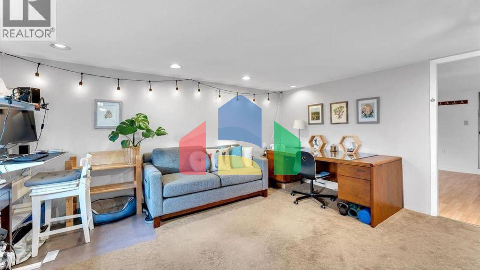 Residential - Single Family Home - West Vancouver, Canada - Canada