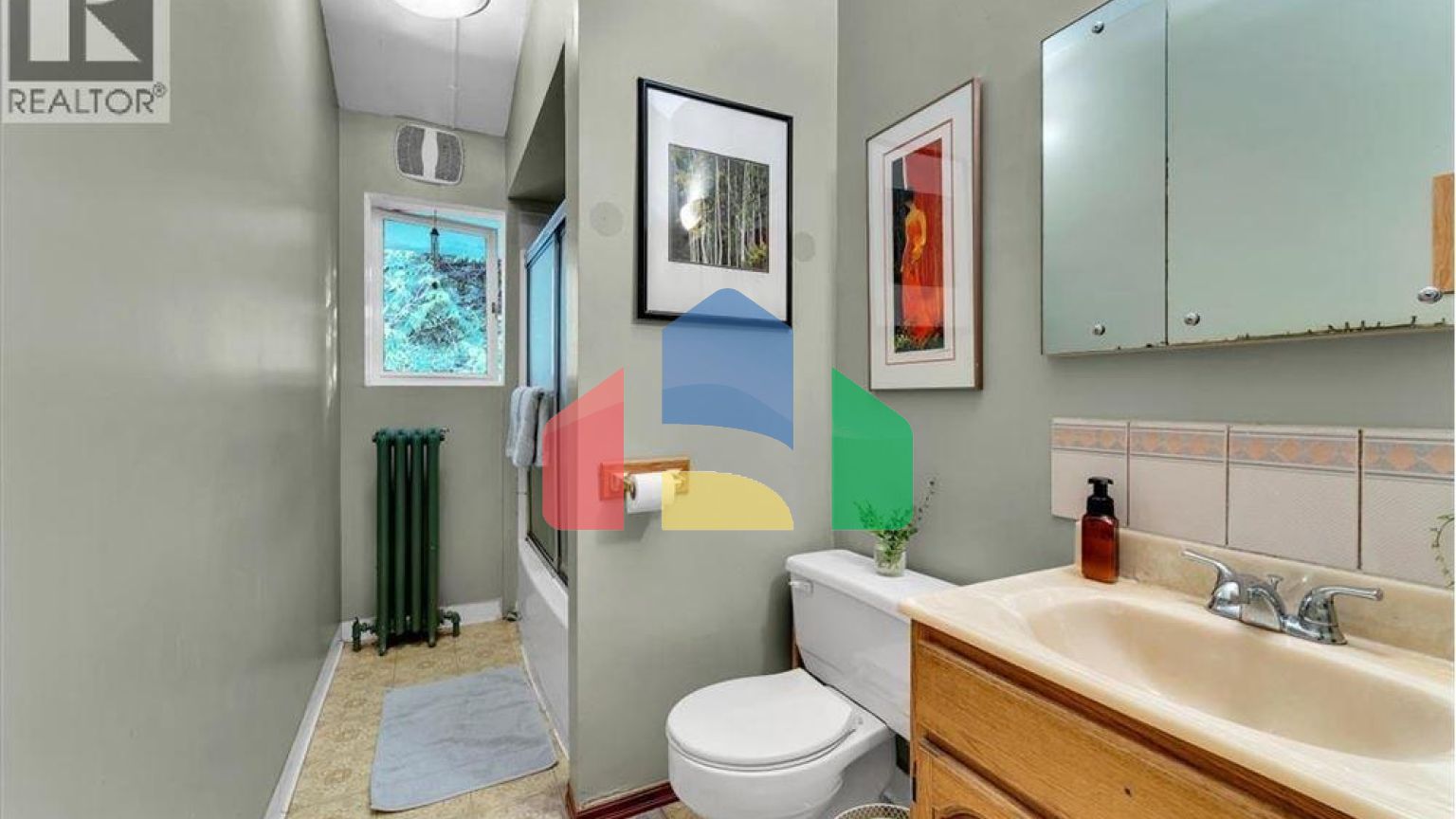 Residential - Single Family Home - West Vancouver, Canada - Canada