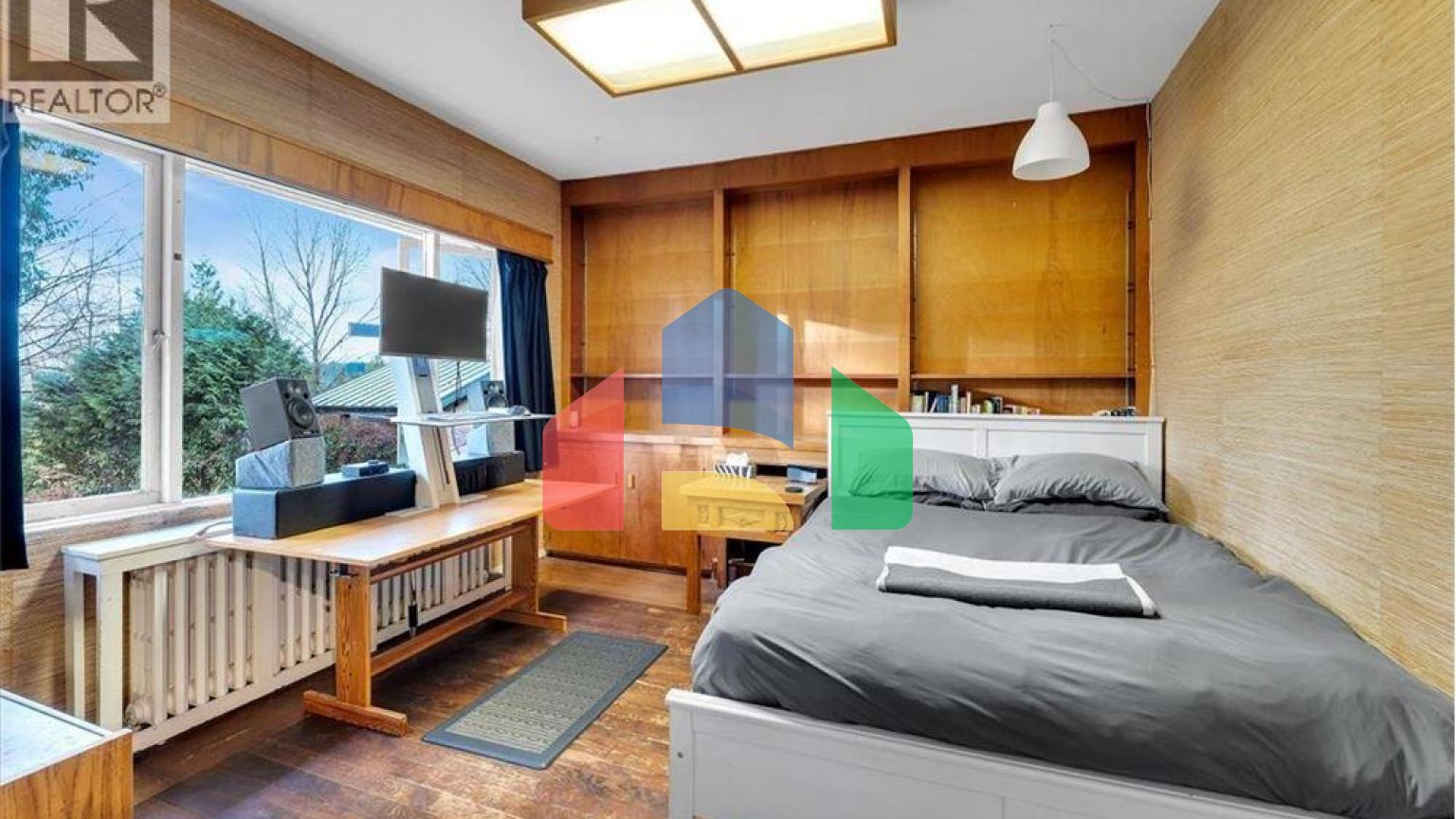 Residential - Single Family Home - West Vancouver, Canada - Canada