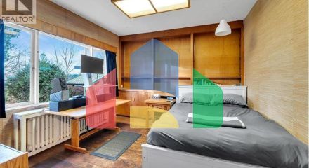 Residential - Single Family Home - West Vancouver, Canada - Canada