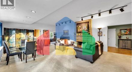 Residential - Single Family Home - West Vancouver, Canada - Canada