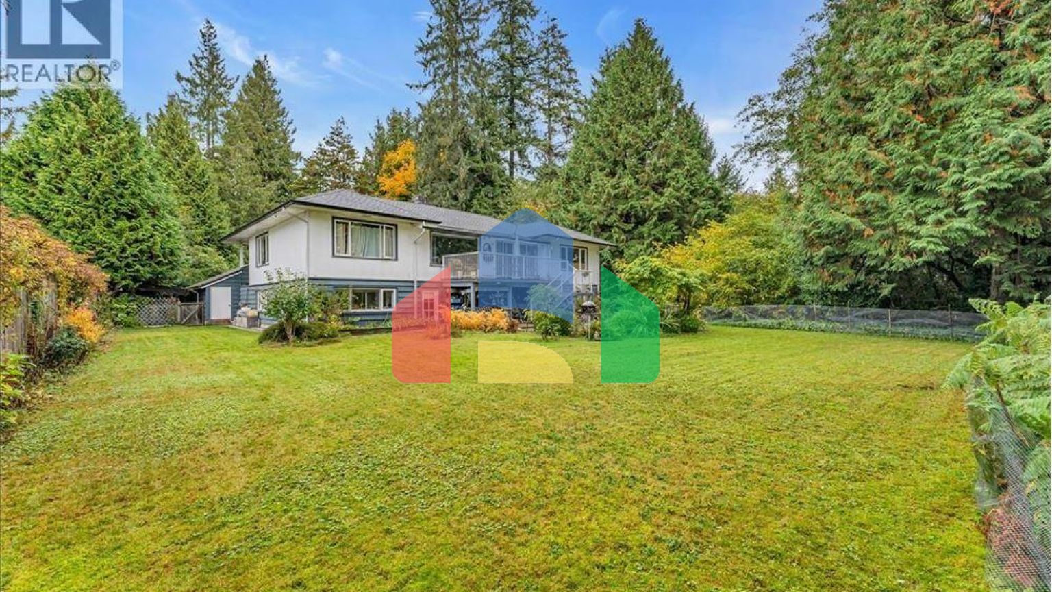 Residential - Single Family Home - West Vancouver, Canada - Canada