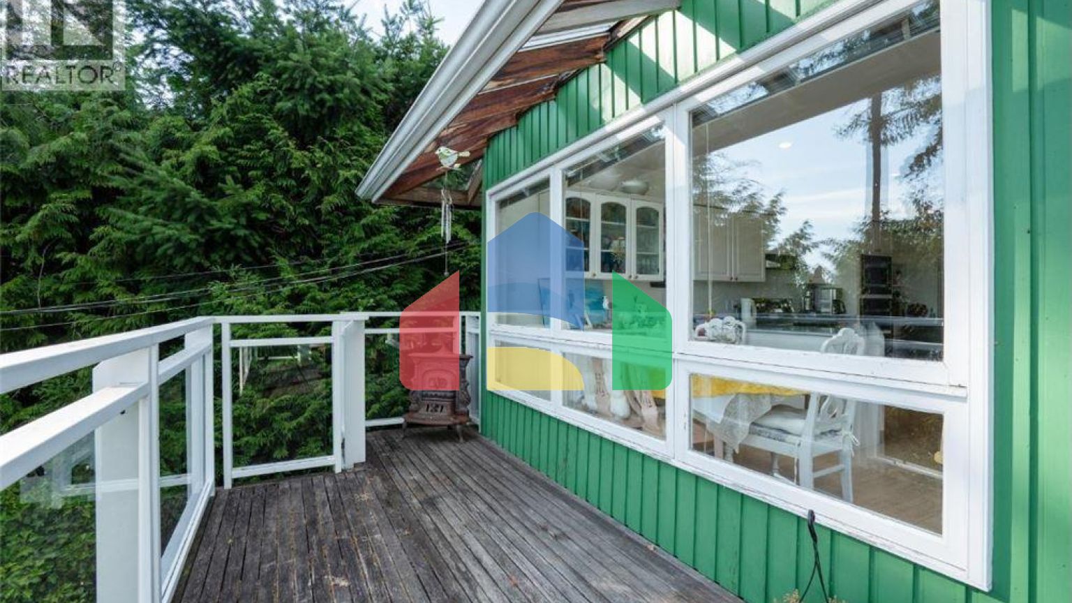 Residential - Single Family Home - West Vancouver, Canada - Canada