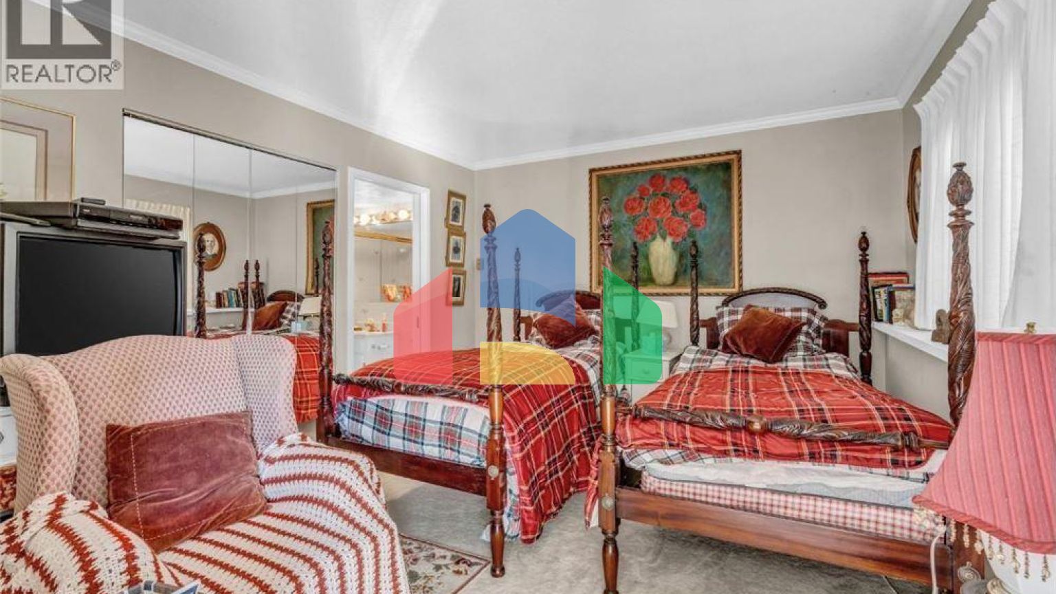 Residential - Single Family Home - West Vancouver, Canada - Canada