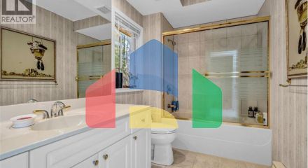 Residential - Single Family Home - West Vancouver, Canada - Canada