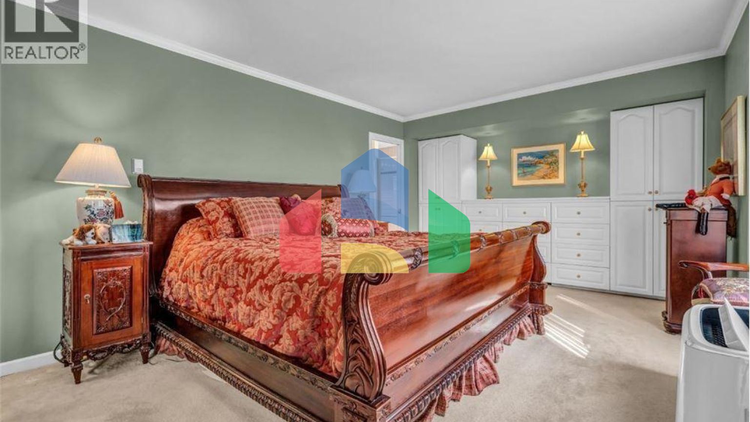 Residential - Single Family Home - West Vancouver, Canada - Canada