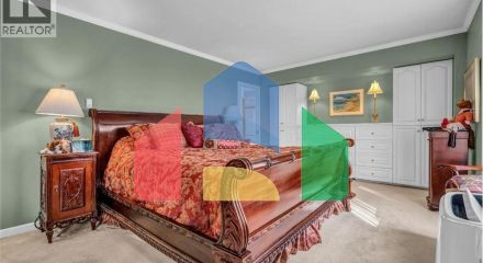 Residential - Single Family Home - West Vancouver, Canada - Canada