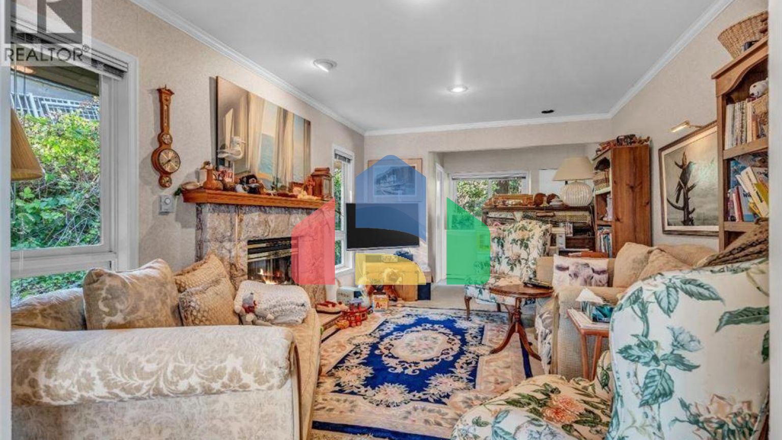 Residential - Single Family Home - West Vancouver, Canada - Canada