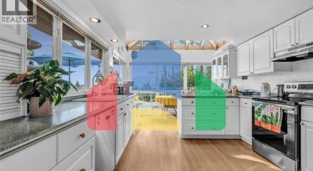 Residential - Single Family Home - West Vancouver, Canada - Canada