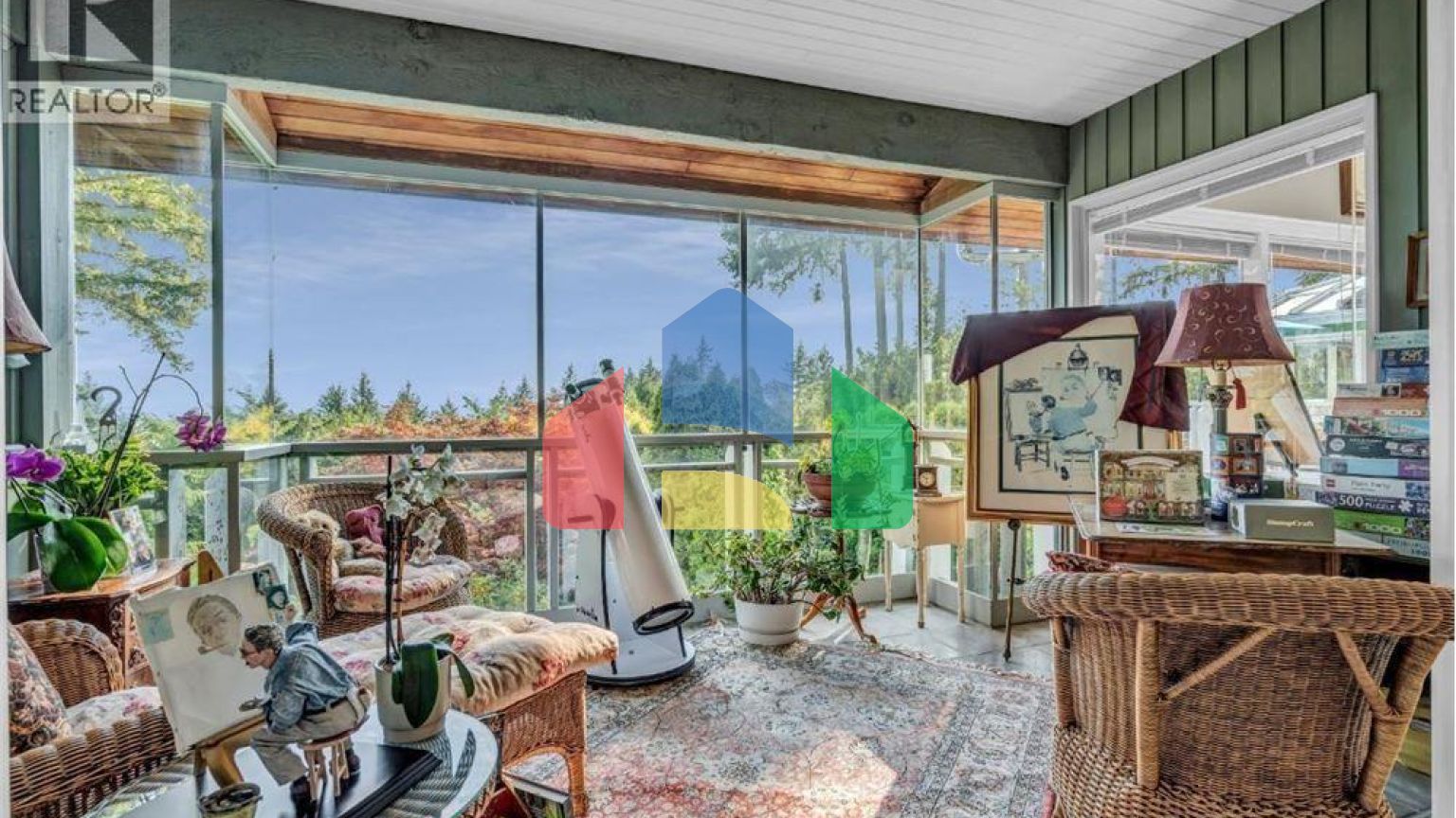 Residential - Single Family Home - West Vancouver, Canada - Canada