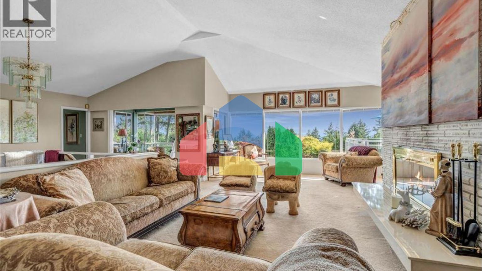 Residential - Single Family Home - West Vancouver, Canada - Canada