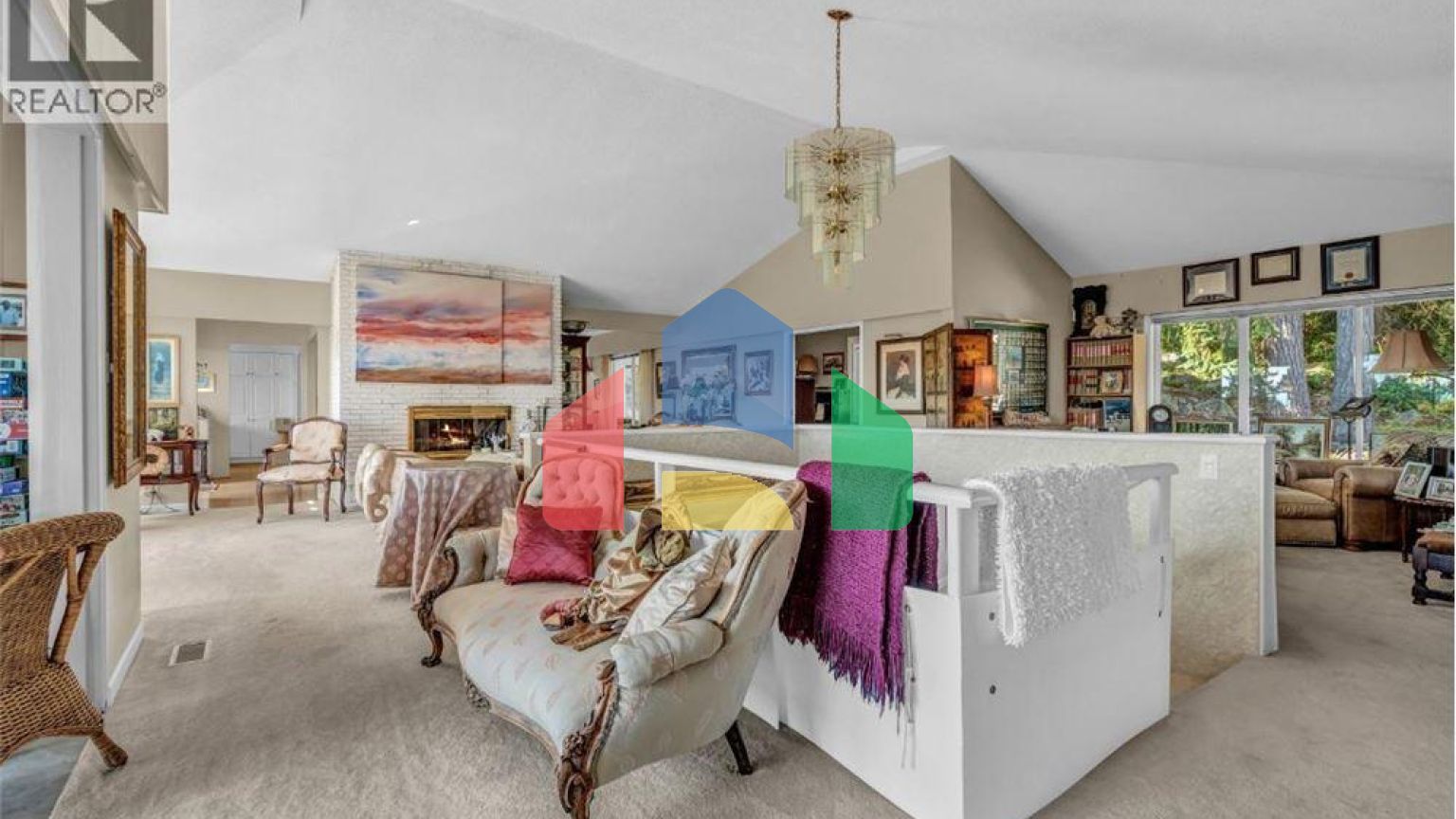 Residential - Single Family Home - West Vancouver, Canada - Canada