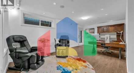 Residential - Single Family Home - West Vancouver, Canada - Canada