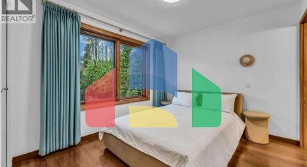 Residential - Single Family Home - West Vancouver, Canada - Canada