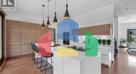 Residential - Single Family Home - West Vancouver, Canada - Canada