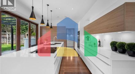 Residential - Single Family Home - West Vancouver, Canada - Canada