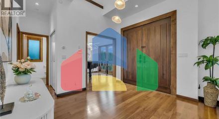 Residential - Single Family Home - West Vancouver, Canada - Canada