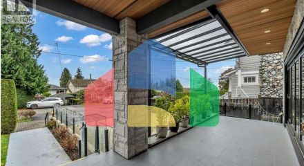 Residential - Single Family Home - West Vancouver, Canada - Canada