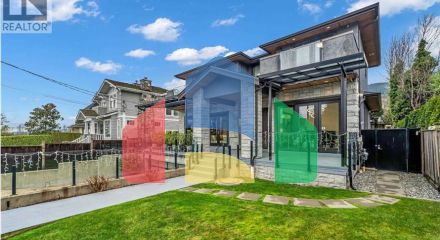 Residential - Single Family Home - West Vancouver, Canada - Canada