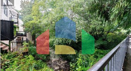 Residential - Townhouse - West Vancouver, Canada - Canada