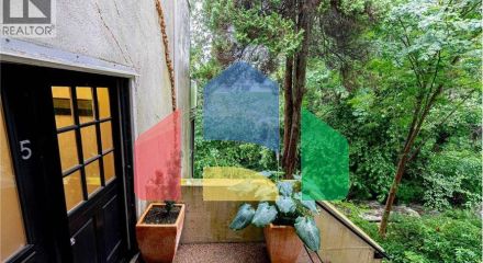 Residential - Townhouse - West Vancouver, Canada - Canada