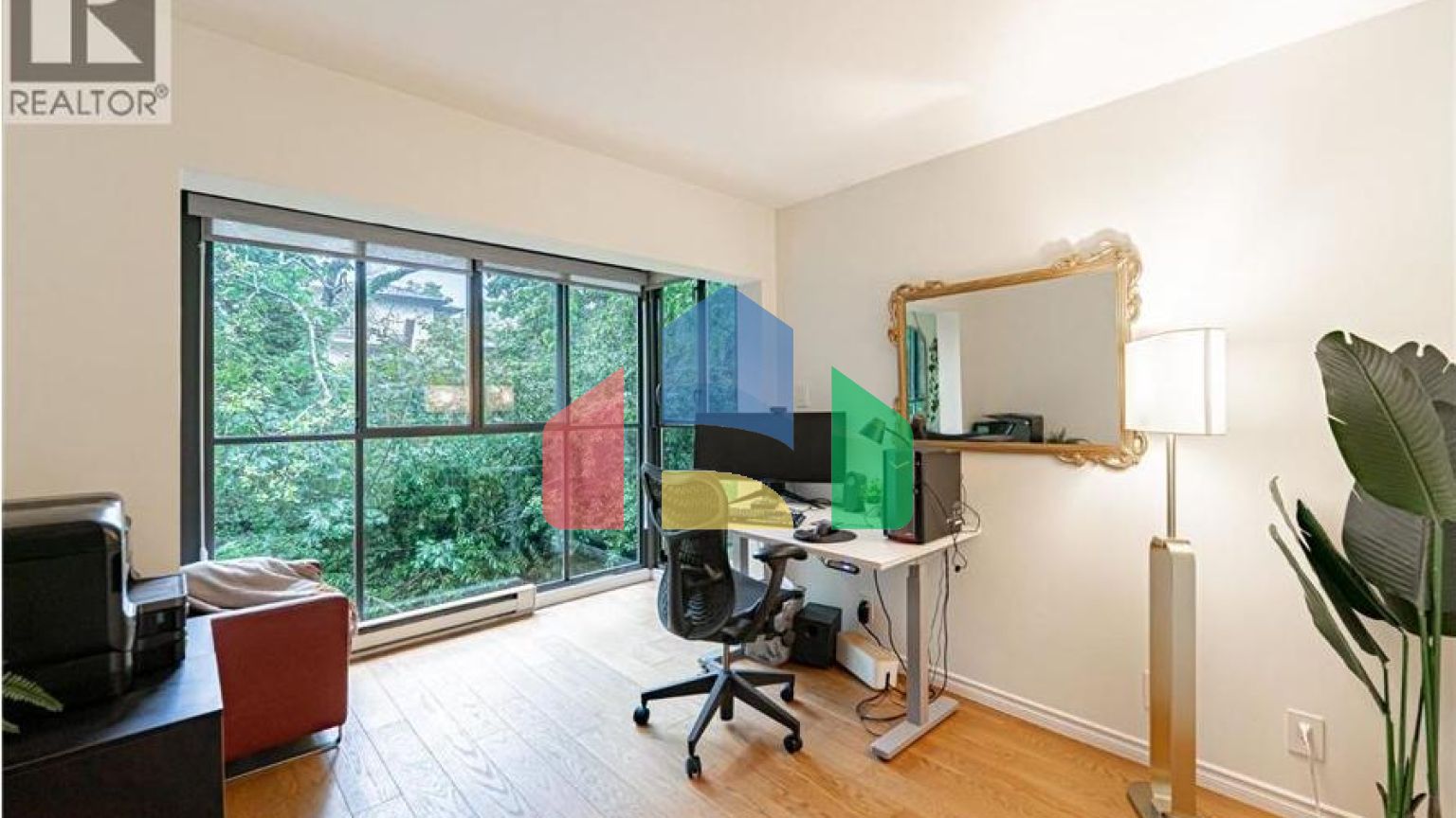 Residential - Townhouse - West Vancouver, Canada - Canada