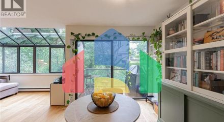 Residential - Townhouse - West Vancouver, Canada - Canada