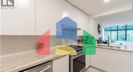 Residential - Townhouse - West Vancouver, Canada - Canada