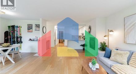 Residential - Townhouse - West Vancouver, Canada - Canada