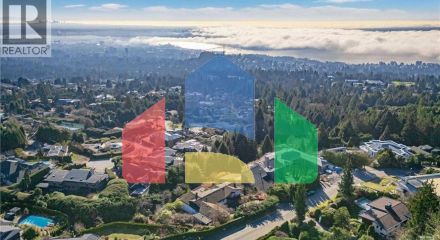 Residential - Single Family Home - West Vancouver, Canada - Canada