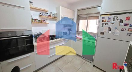 Residential - Condo/Apartment - Holon, Israel - HE