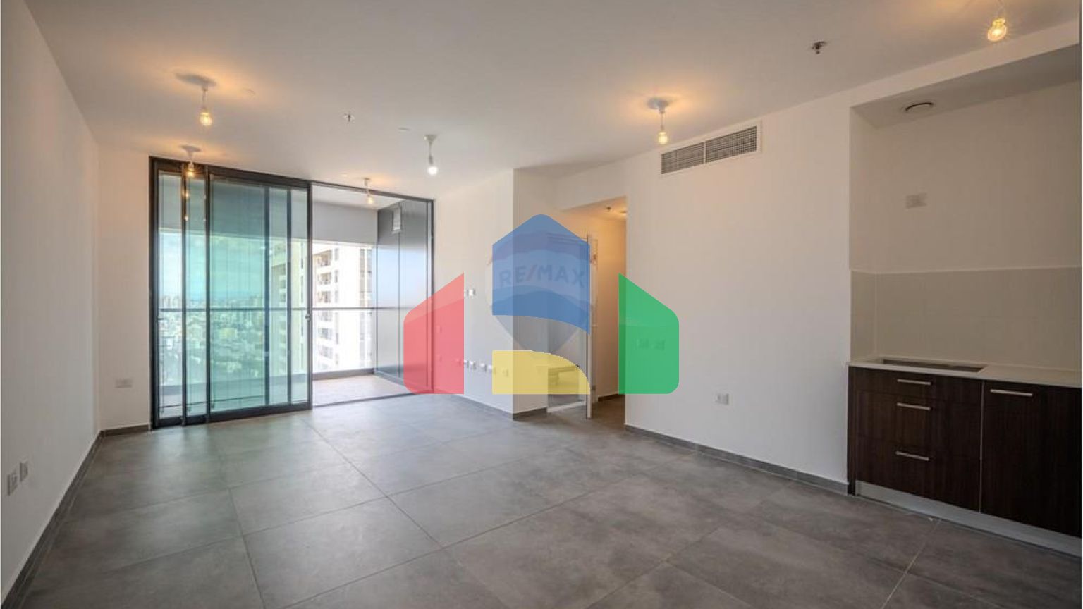 Residential - Condo/Apartment - Tel Aviv - Jaffa, Israel - HE