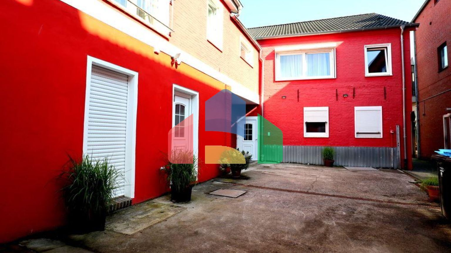 Residential - House with Commercial Space - Leer (Ostfriesland) - Germany