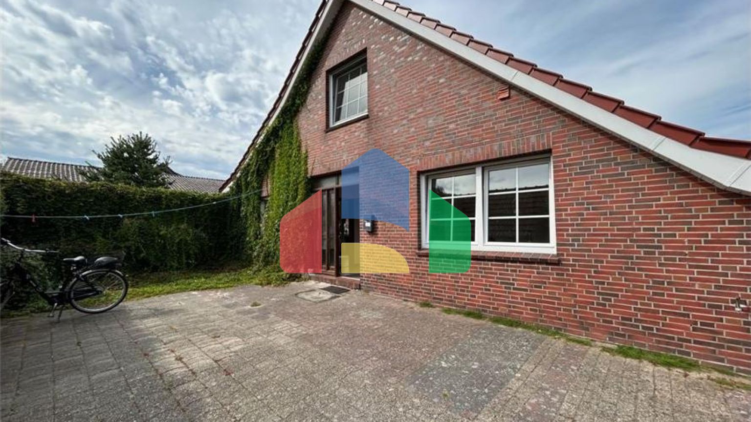 Residential - Bungalow - Ostrhauderfehn - Germany