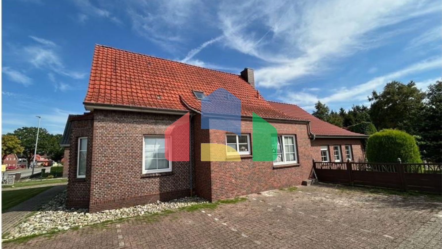 Residential - Bungalow - Ostrhauderfehn - Germany