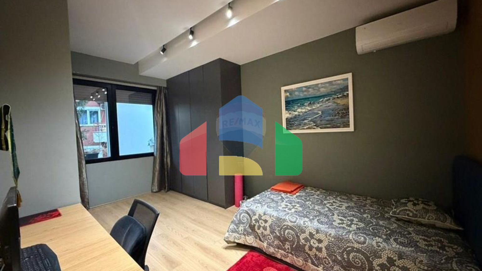 Residential - Condo/Apartment - Liqeni I Thatë, Liqeni I Thatë, Tiranë - AL