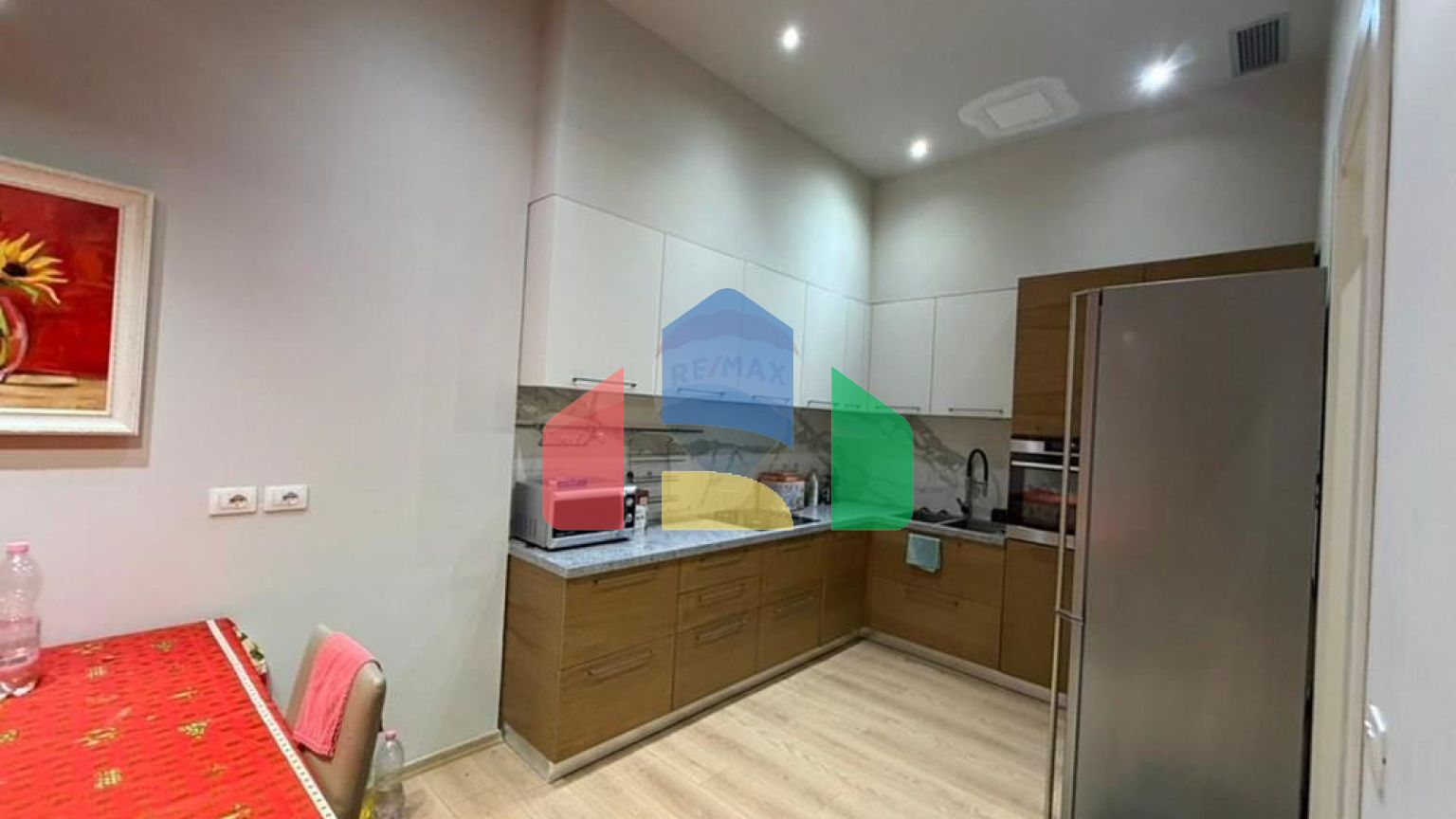 Residential - Condo/Apartment - Liqeni I Thatë, Liqeni I Thatë, Tiranë - AL