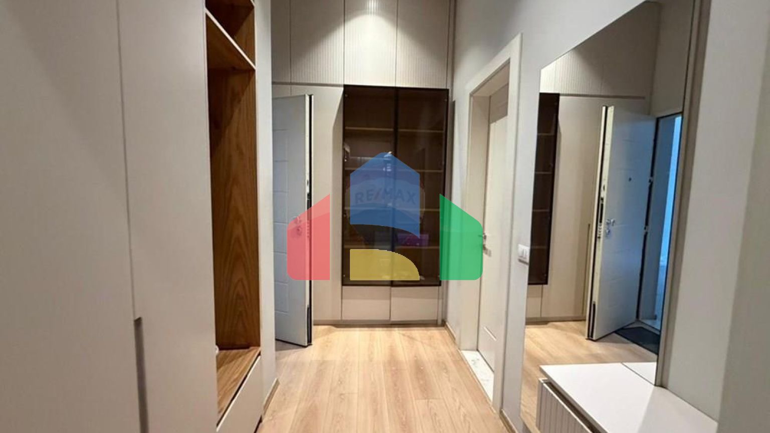 Residential - Condo/Apartment - Liqeni I Thatë, Liqeni I Thatë, Tiranë - AL