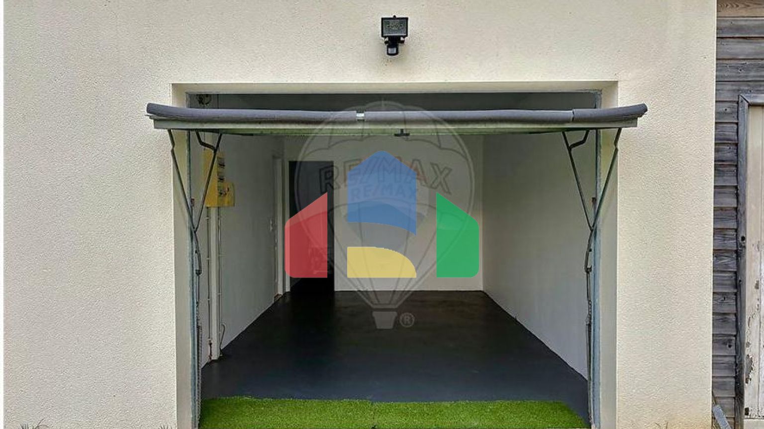 Residential - Single Family Home - Sainte-Gemme, , Nouvelle-Aquitaine - FR