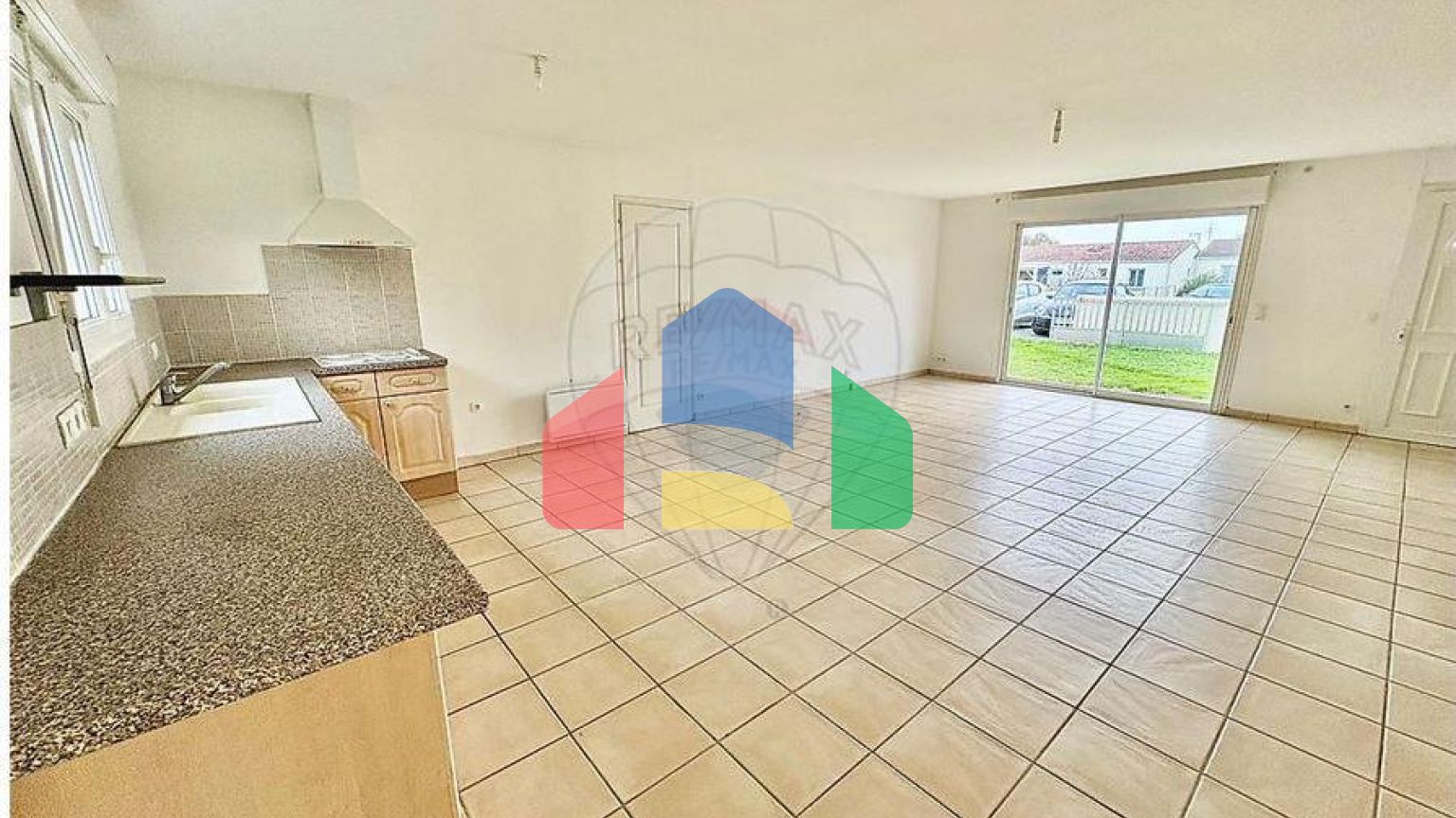 Residential - Single Family Home - Sainte-Gemme, , Nouvelle-Aquitaine - FR