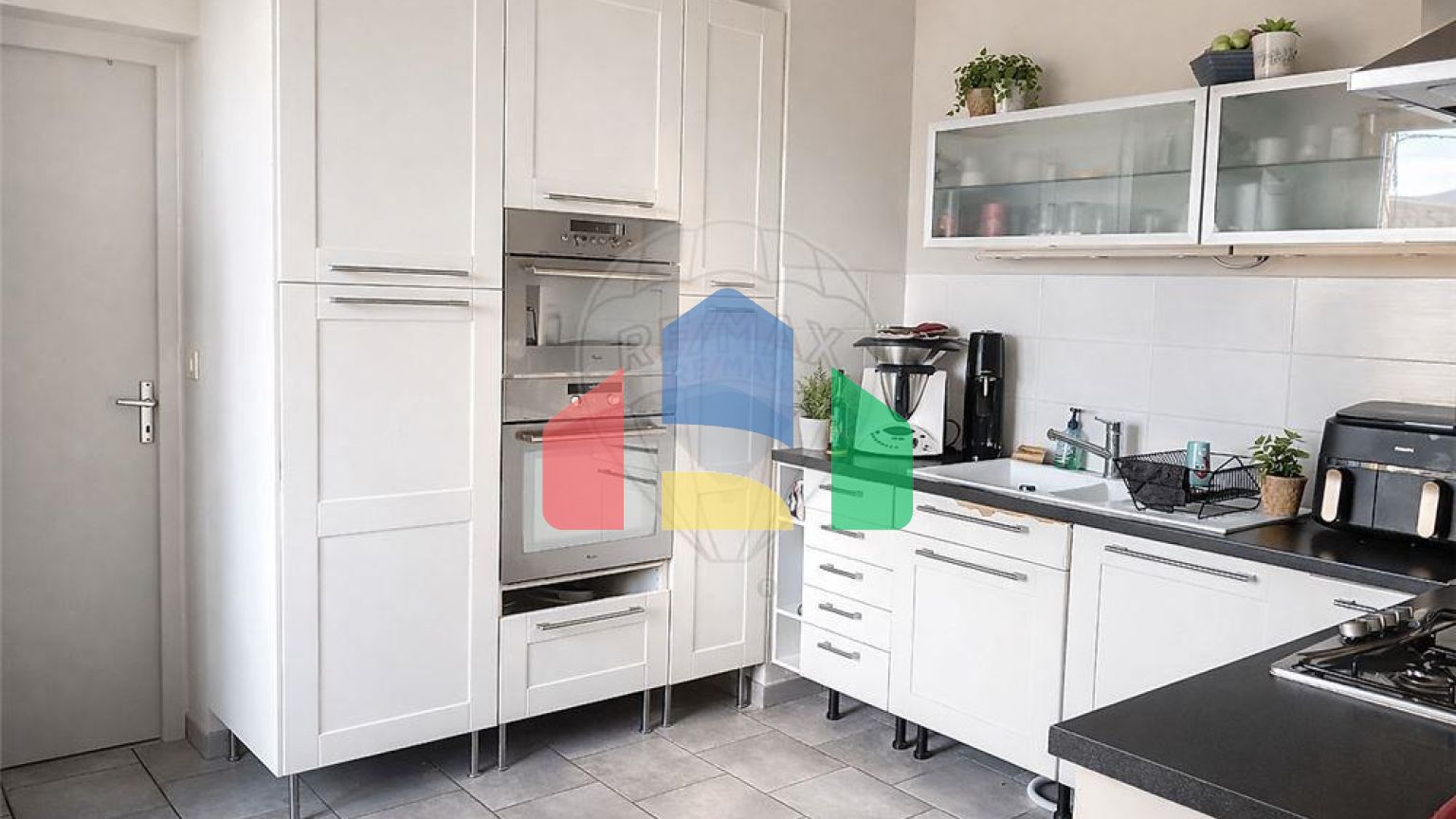 Residential - Single Family Home - Salles-Arbuissonnas-en-Beaujolais, , Auvergne-Rhône-Alpes - FR