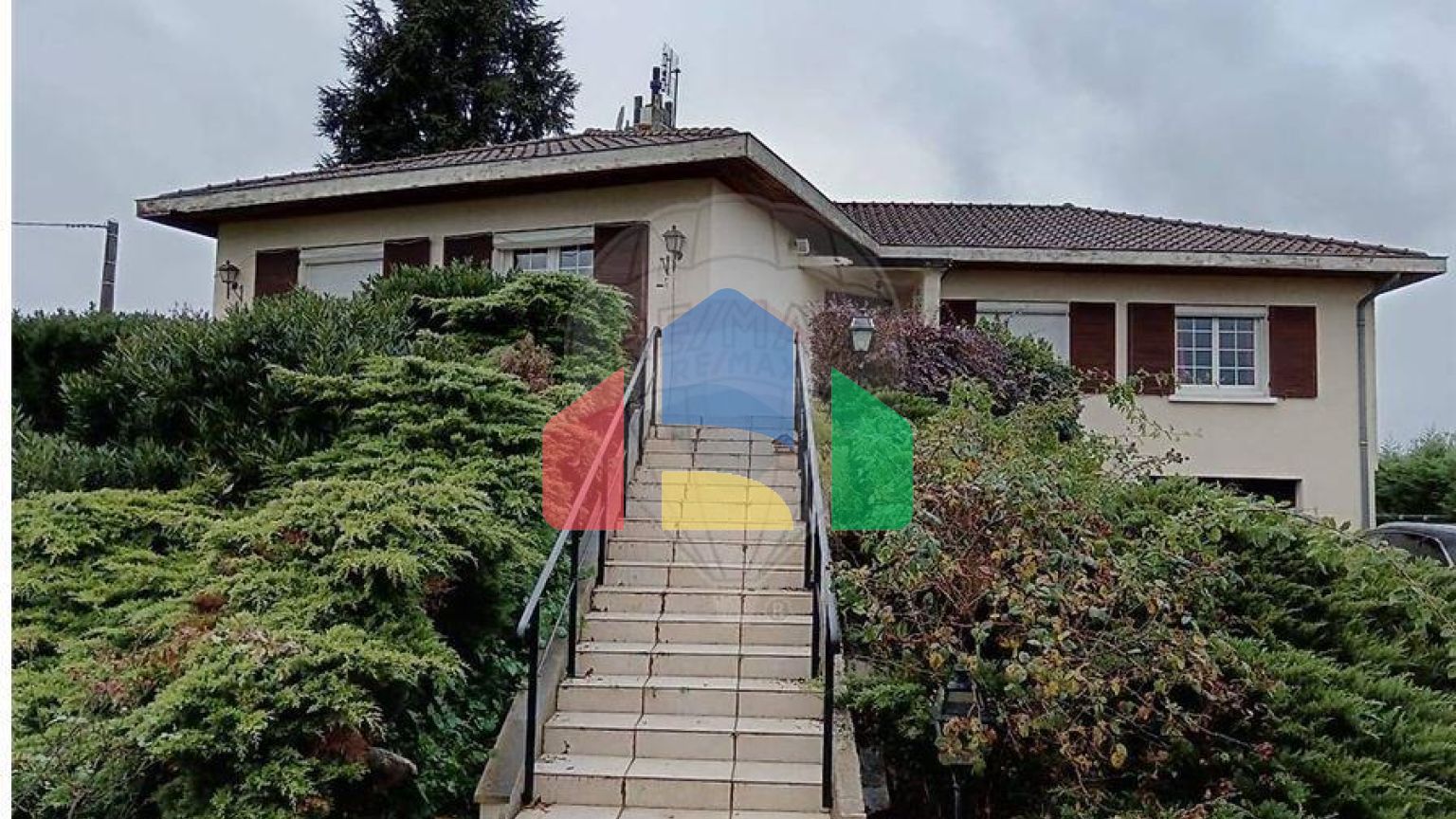 Residential - Single Family Home - Saint-Lager, , Auvergne-Rhône-Alpes - FR