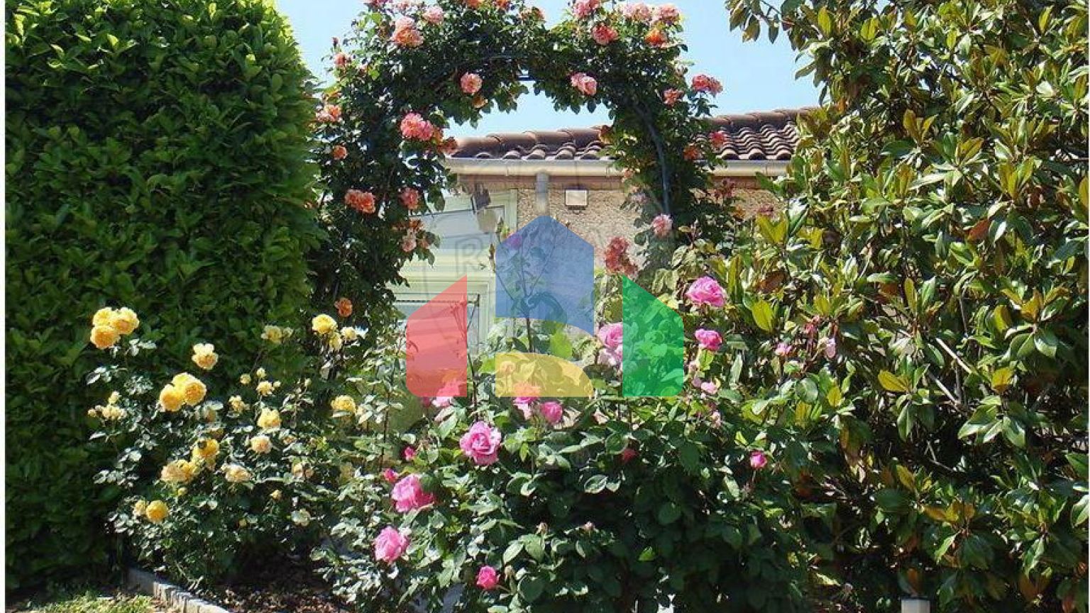 Residential - Single Family Home - Saint-Julien, , Auvergne-Rhône-Alpes - FR