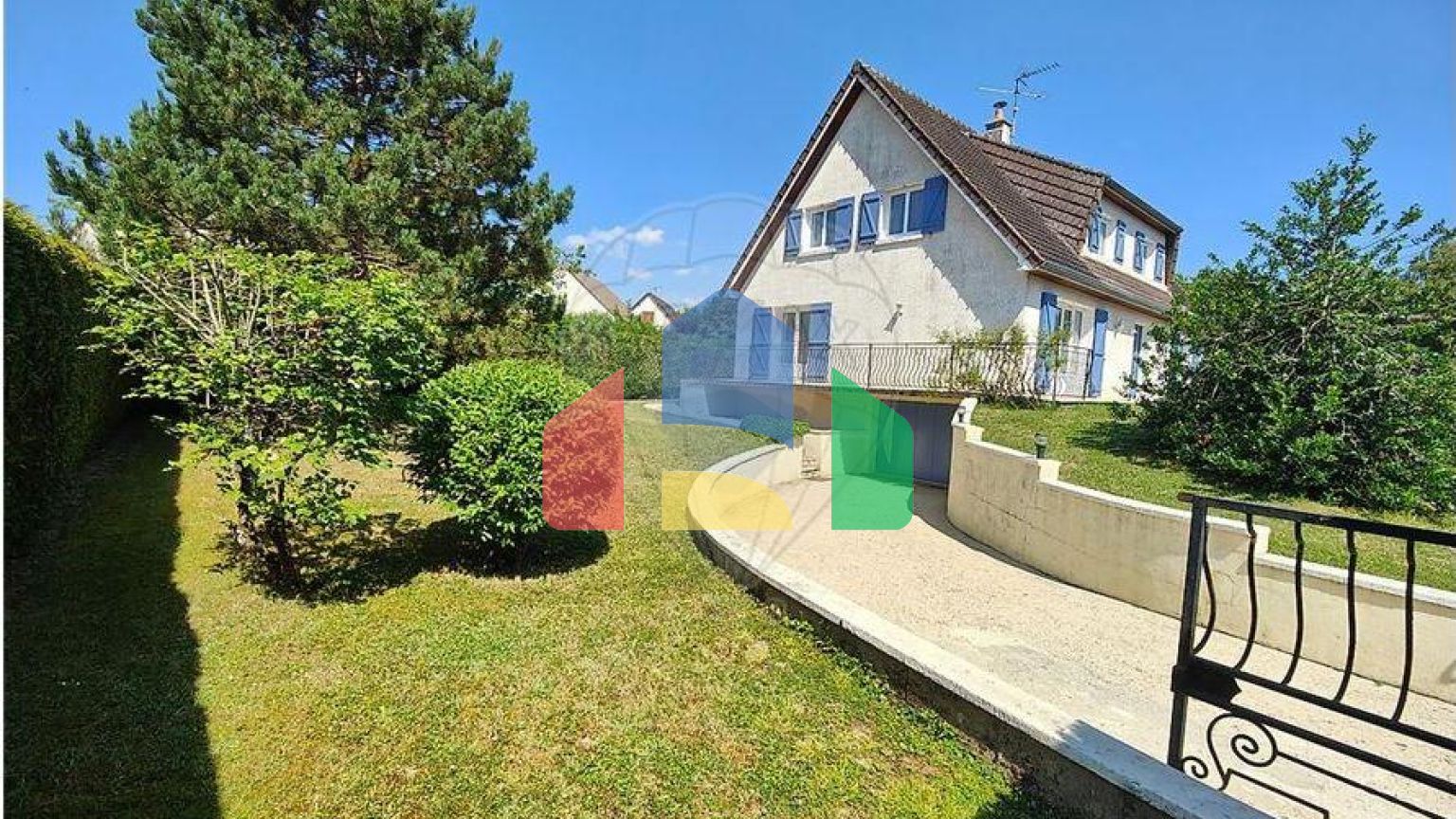 Residential - Single Family Home - Saint-Fargeau, , Bourgogne-Franche-Comté - FR