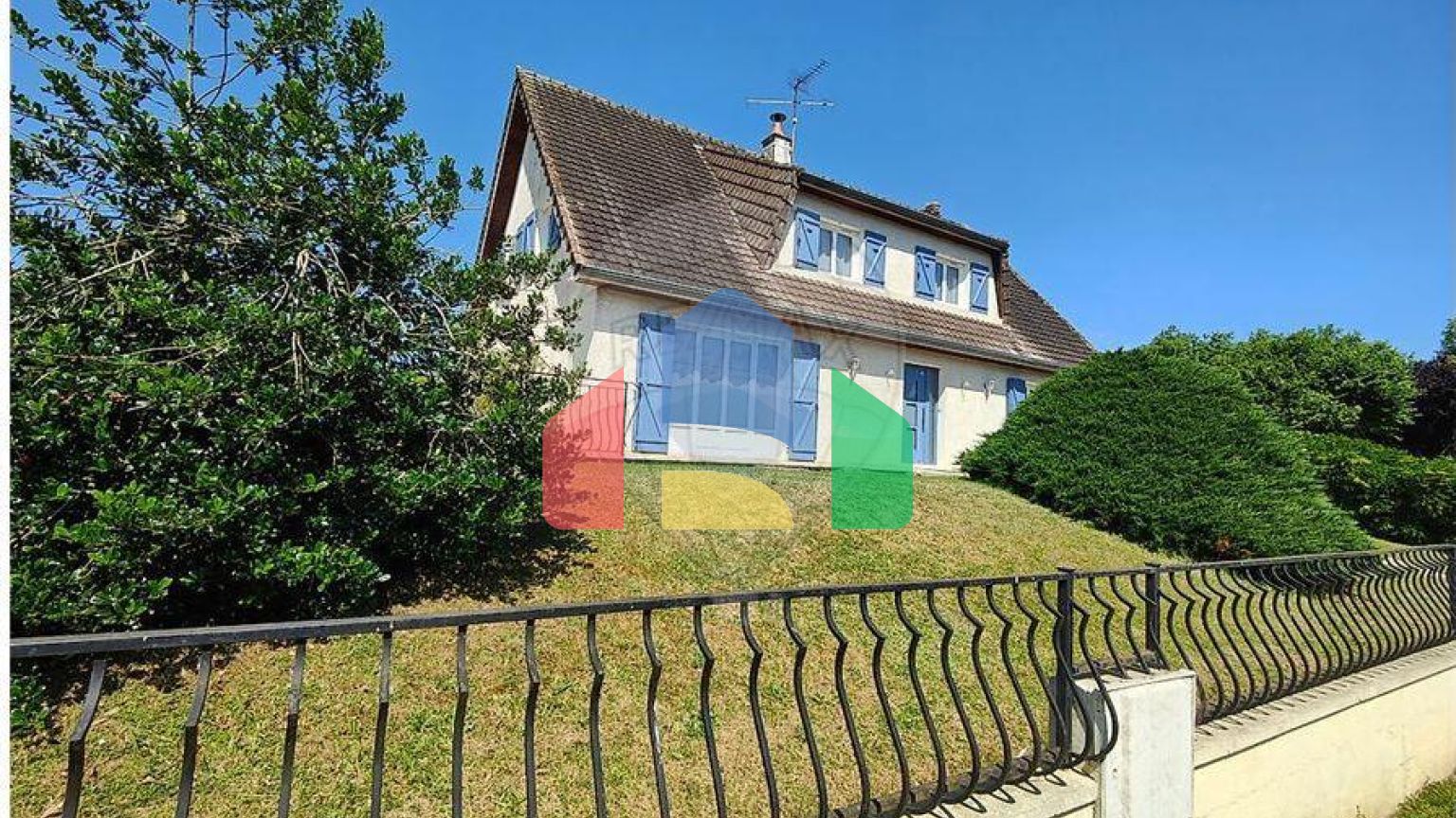 Residential - Single Family Home - Saint-Fargeau, , Bourgogne-Franche-Comté - FR
