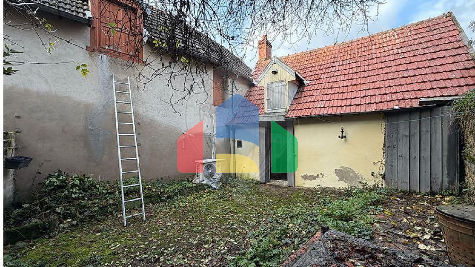 Residential - Single Family Home - Châtillon-sur-Loire, , Centre-Val de Loire - FR