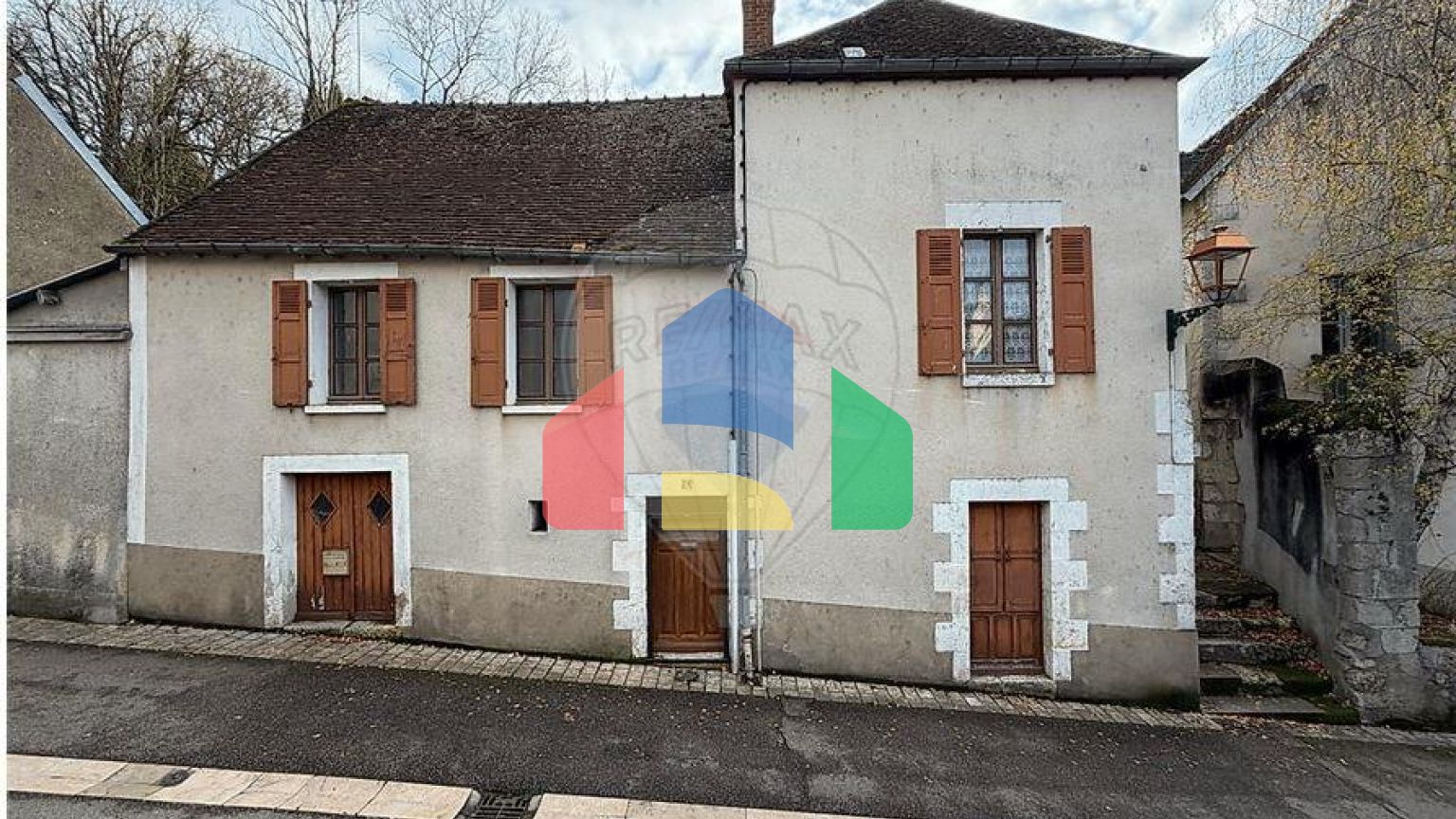 Residential - Single Family Home - Châtillon-sur-Loire, , Centre-Val de Loire - FR