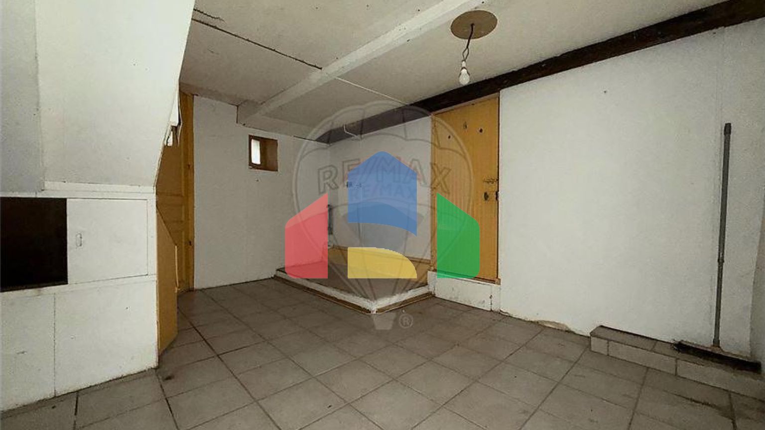 Residential - Single Family Home - Châtillon-sur-Loire, , Centre-Val de Loire - FR