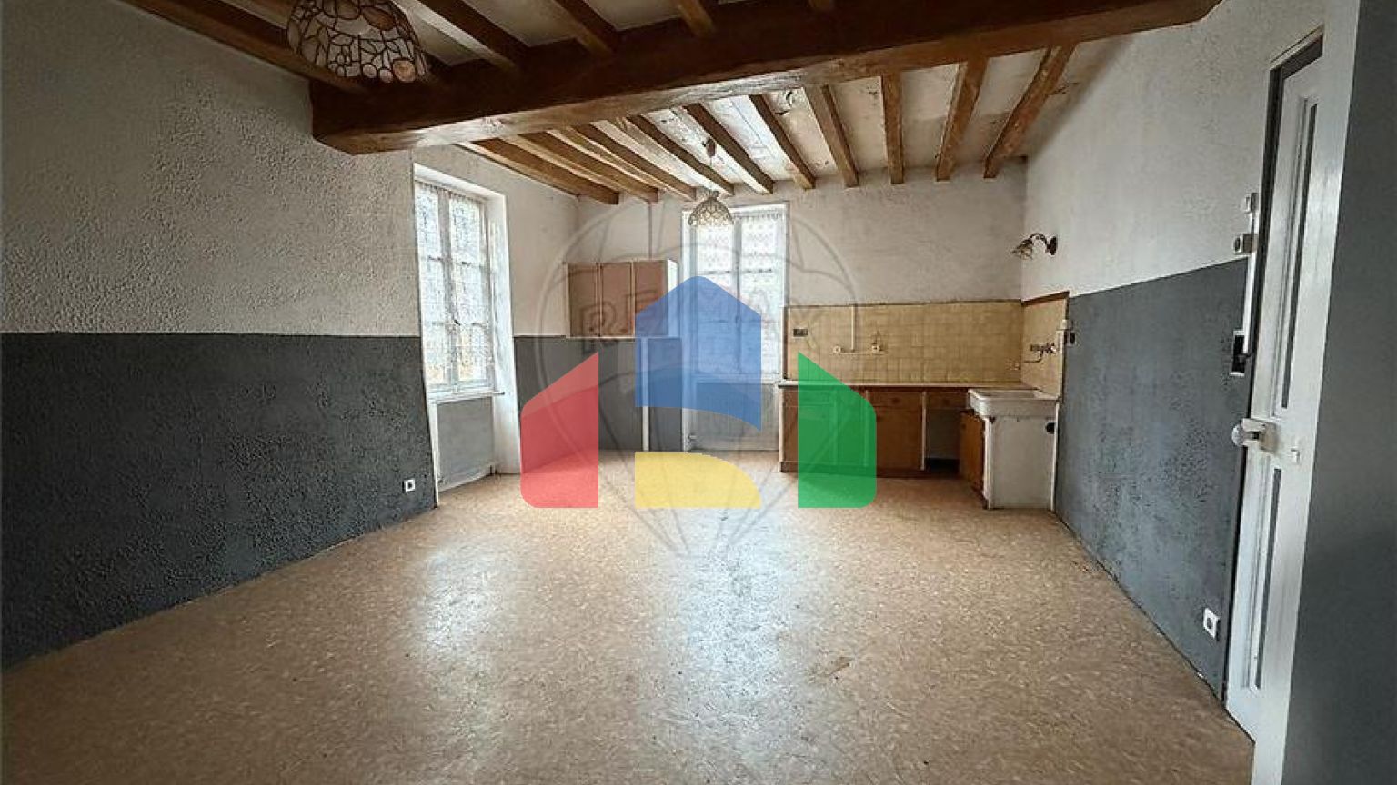 Residential - Single Family Home - Châtillon-sur-Loire, , Centre-Val de Loire - FR