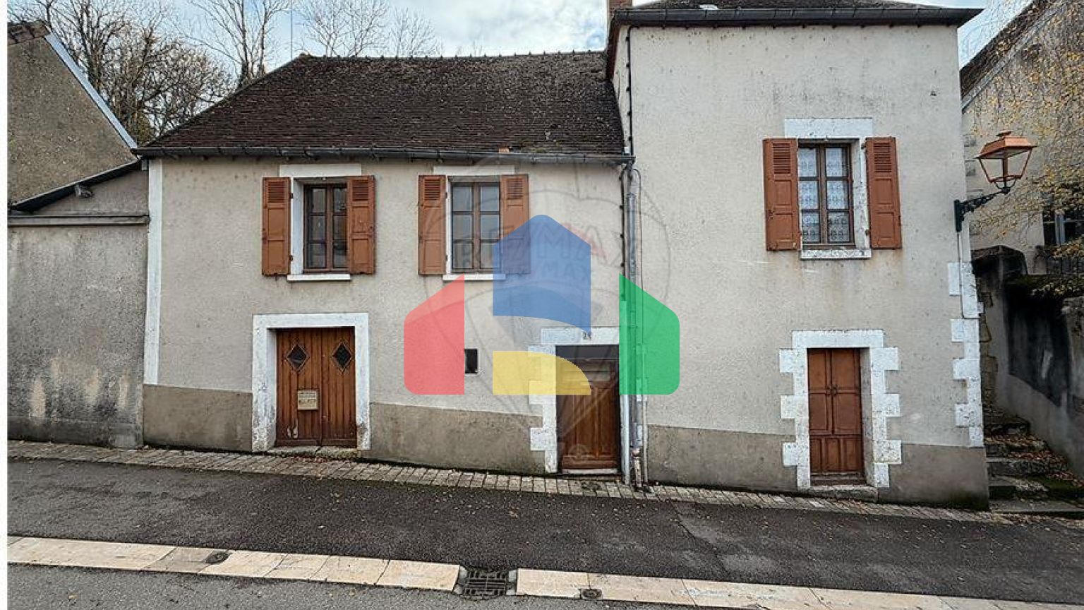 Residential - Single Family Home - Châtillon-sur-Loire, , Centre-Val de Loire - FR